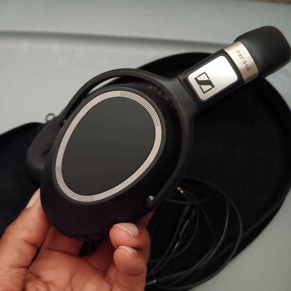 Sennheiser Momentum PXC 550 Wireless Headphones | Bluetooth | ANC | Black - Picture 7 of 8